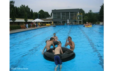 Meschede, Wohnmobil-Stellplatz an der Ruhr