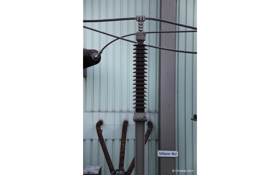 Kunstwerk Spulenteile am Kunstpfad Ruhr