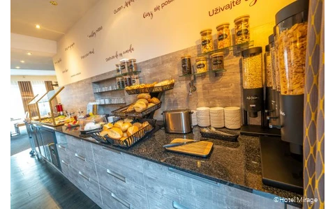 Frühstück im Hotel Mirage in Duisburg