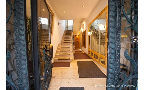 Innenansicht des Hotels Elbschetal in Wetter (Ruhr)