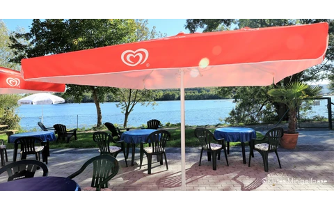 Blick auf den Harkortsee in der Klutes Minigolfoase