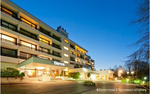 Außenansicht des Dorint Hotel & Sportresort Arnsberg in Arnsberg