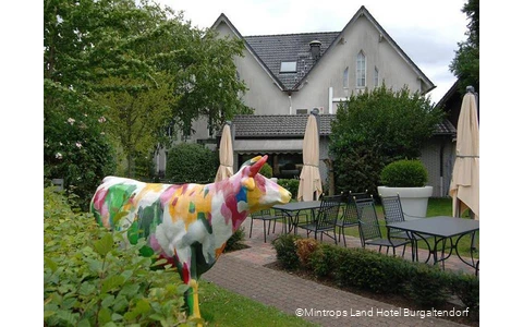 Außenansicht des Mintrops Land Hotel Burgaltendorf in Essen