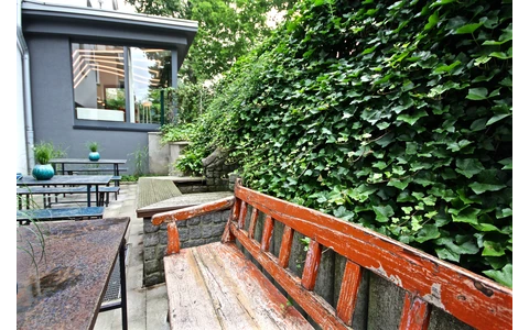 Essen_Hotel Maximilian_Terrasse.jpg