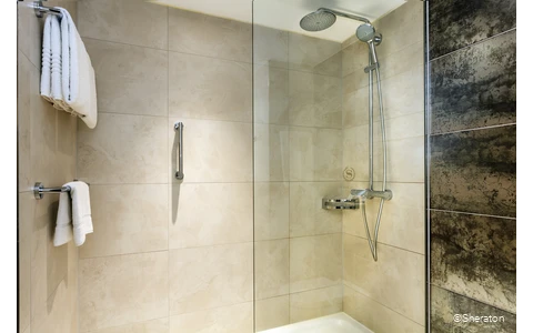 Badezimmer im Sheraton Hotel in Essen