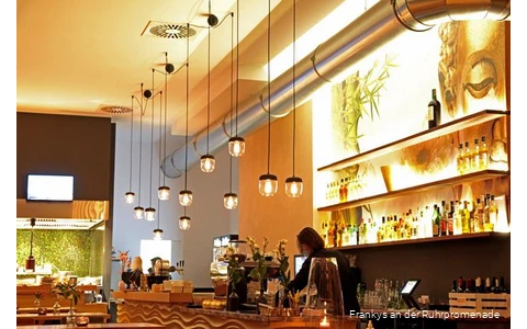 Innenansicht des Frankys an der Ruhrpromenade in Mülheim an der Ruhr