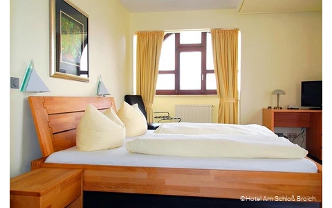 Zimmerbeispiel des Hotels Am Schloß Broich in Mülheim an der Ruhr