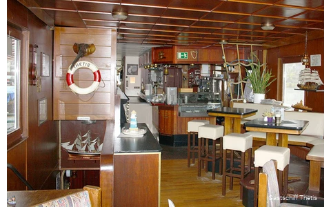Innenansicht des Gastschiff Thetis in Essen-Kettwig