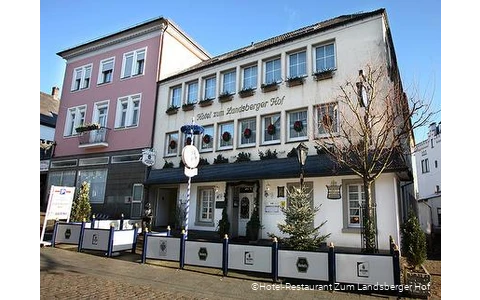 Außenansicht des Hotel-Restaurants Zum Landsberger Hof in Arnsberg