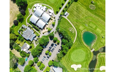 Fröndenberg, GolfHOTEL Gut Neuenhof, 9