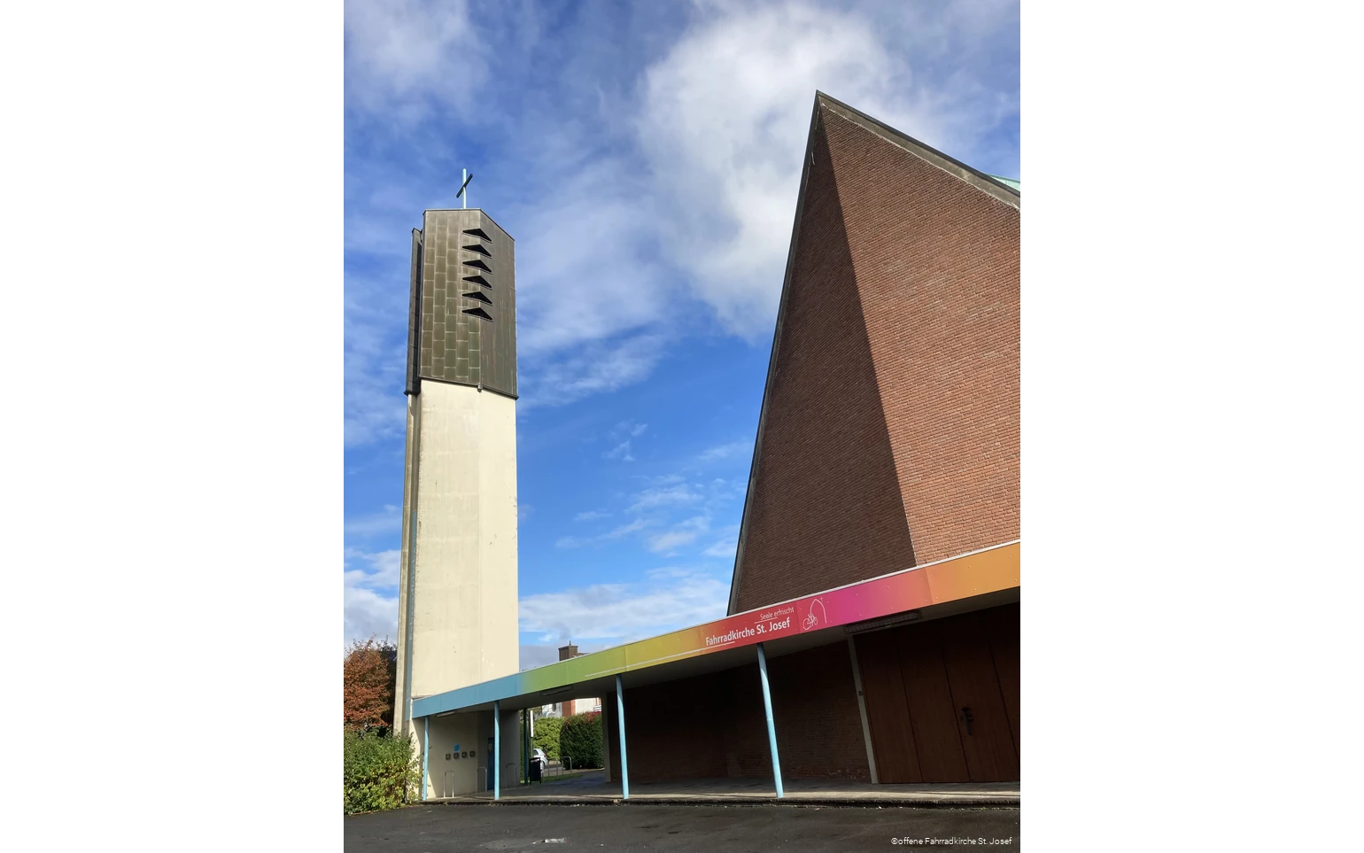 Außenansicht der offenen Fahrradkirche St. Josef in Fröndenberg