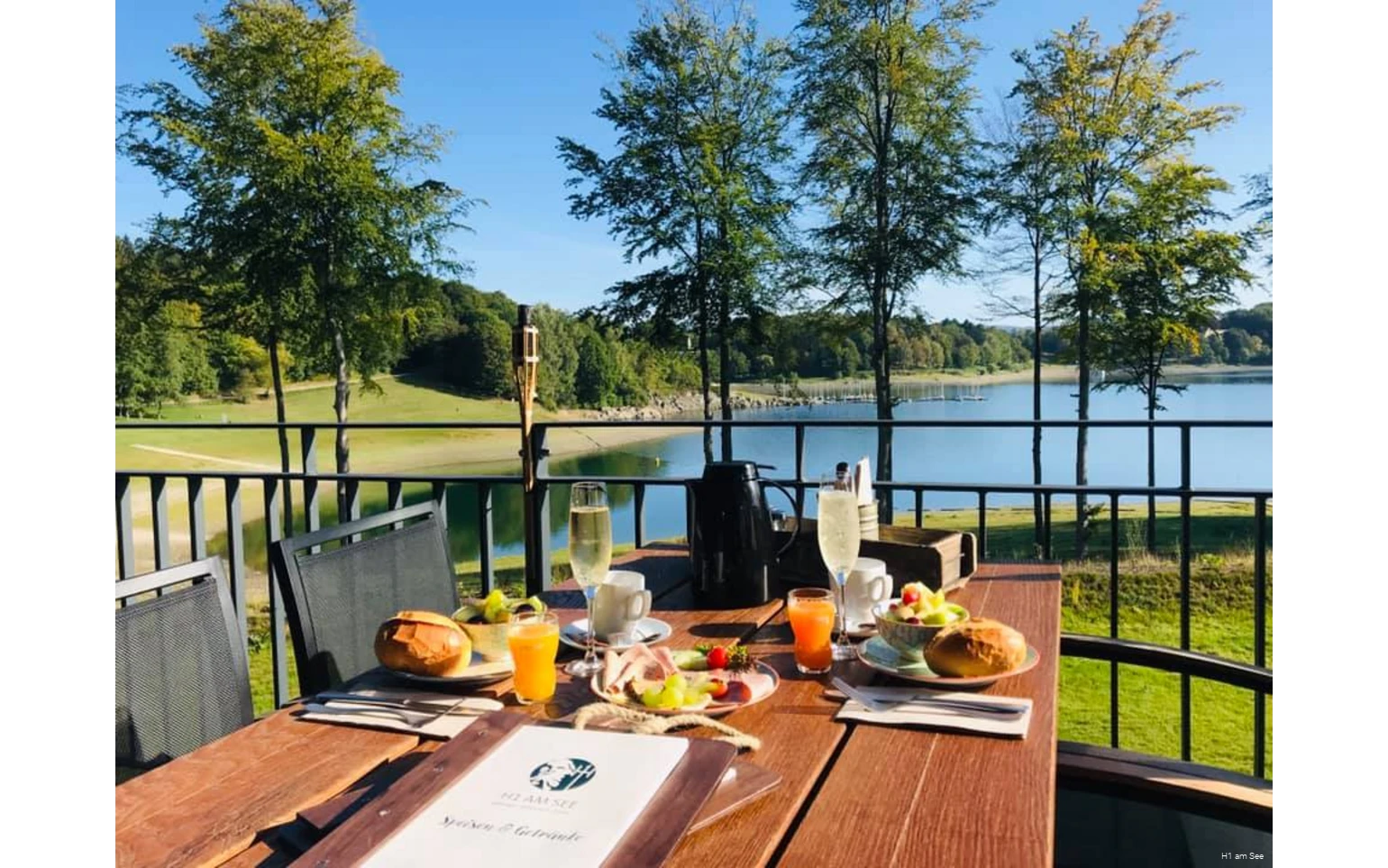 Ausblick auf der Terrasse des H1 am See