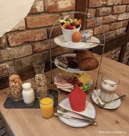 Frühstück in der Pension Waldsauna in Arnsberg
