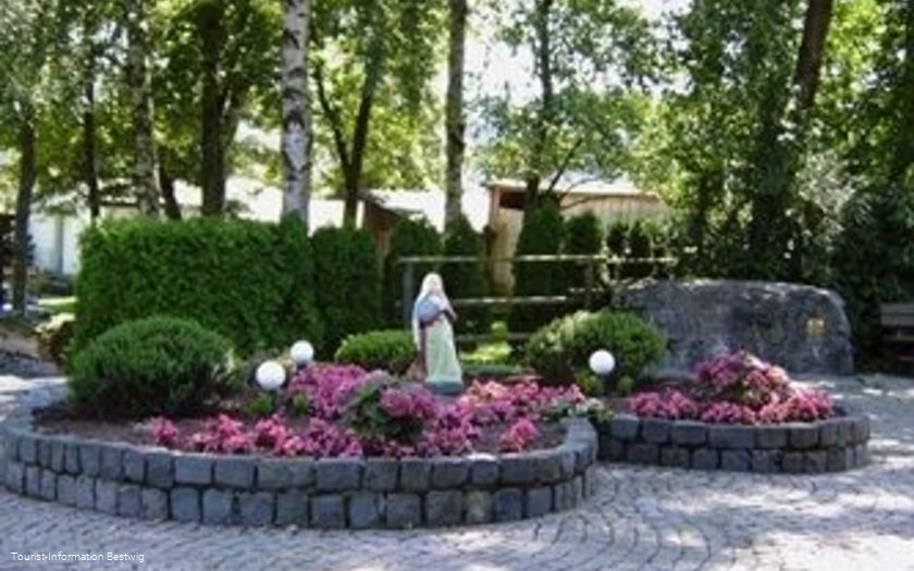 Lourdes Grotte