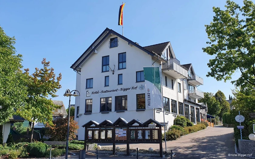 Außenansicht des Hotels Bigger Hof in Olsberg