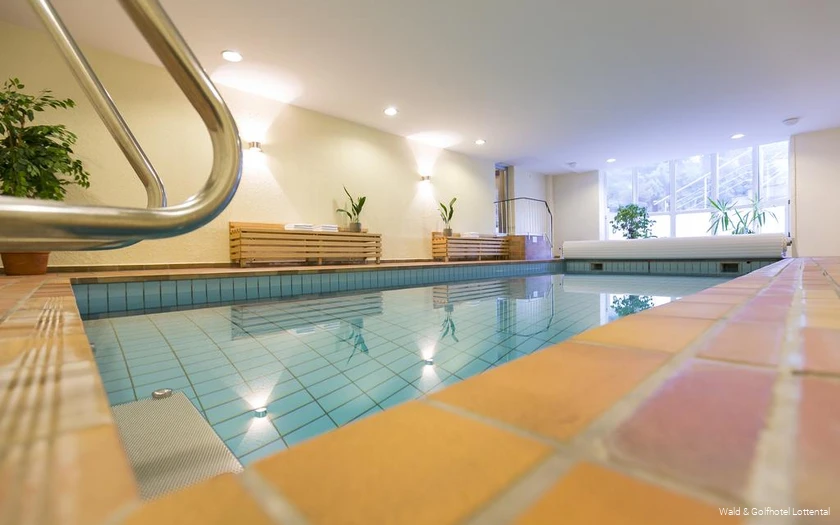 Schwimmbad im Wald & Golfhotel Lottental in Bochum