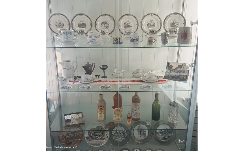 Herdecker HeimatPunkt - Ausstellungsregal Herdecker HeimatPunkt - Ausstellungsregal