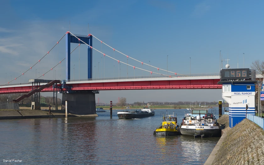 Pegel Ruhrort und Friedrich-Ebert-Brücke, Duisburg