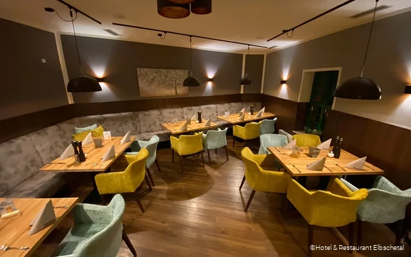 Gastraum im Hotel & Restaurant Elbschetal in Wetter