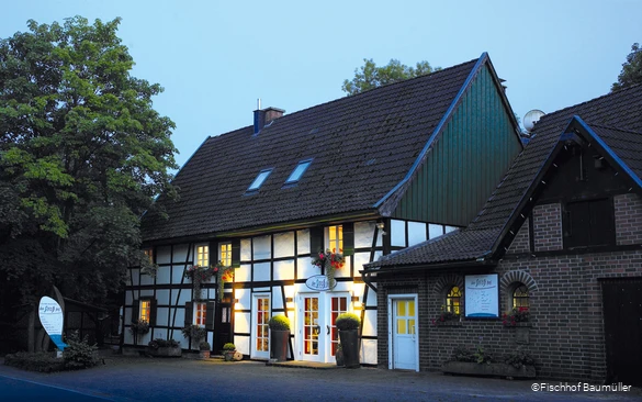Außenbereich des Fischhofs Baumüller in Wickede (Ruhr)