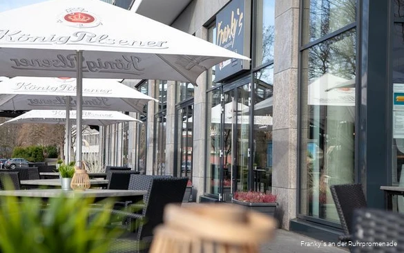 Terrasse des Franky´s an der Ruhrpromenade in Mülheim an der Ruhr