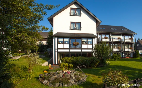 Außenansicht des Hotels Haus Andrea in Winterberg