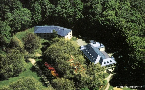 Das Hotel Haus Hohenstein in Witten von oben