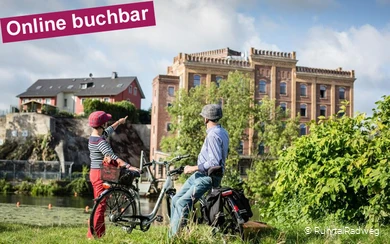 Radfahrer vor der Birschel Mühle in Hattingen