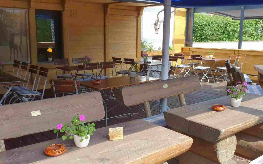 Biergarten des Hotels Bigger Hof in Olsberg