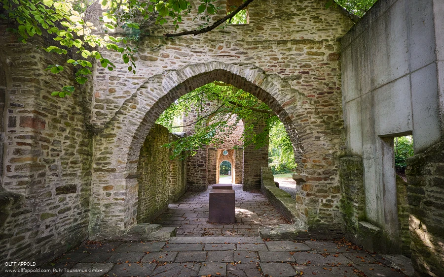 Bochum_Schlosspark_Weitmar_2022_0G8A3685_sRGB_72dpi.jpg Bochum_Schlosspark_Weitmar_2022_0G8A3685_sRGB_72dpi.jpg