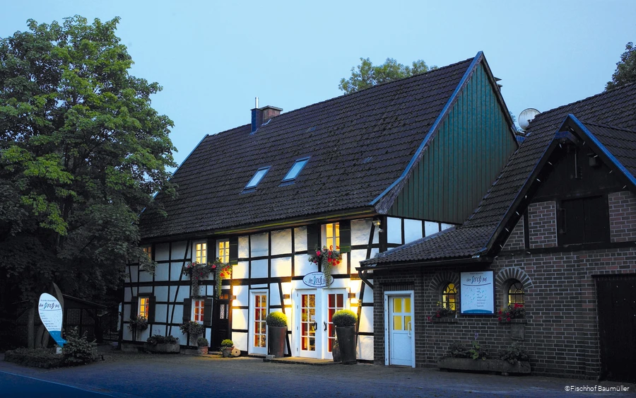Außenbereich des Fischhofs Baumüller in Wickede (Ruhr)