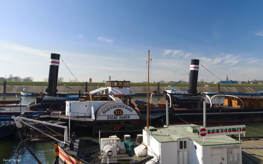 Museumsschiff Oscar Huber, Duisburg