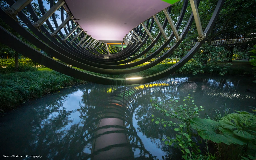 Slinky Springs To Fame, Oberhausen