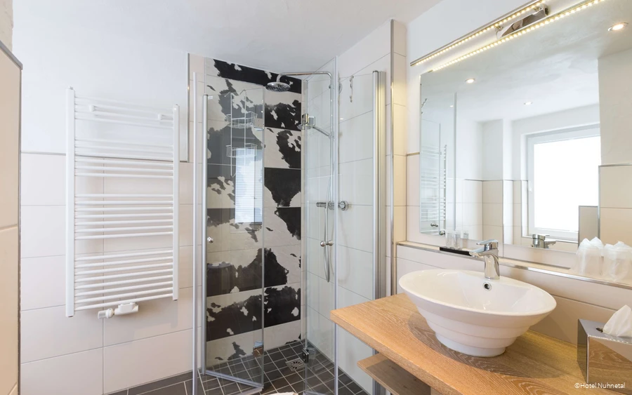 Badezimmer im Hotel Nuhnetal in Winterberg