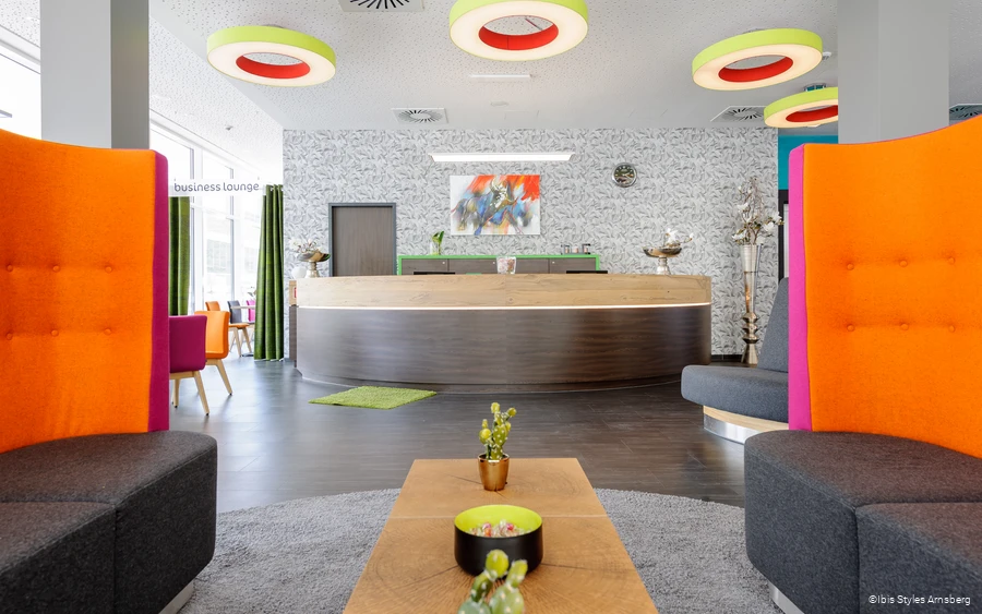 Hotelempfang des Ibis Styles in Arnsberg