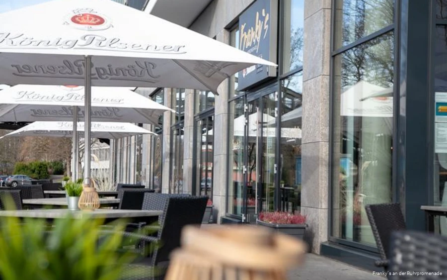 Terrasse des Franky´s an der Ruhrpromenade in Mülheim an der Ruhr