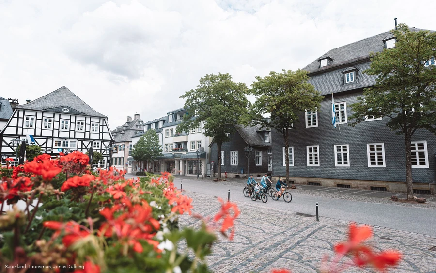 Marktplatz Brilon an der GeoRadroute Ruhr-Eder