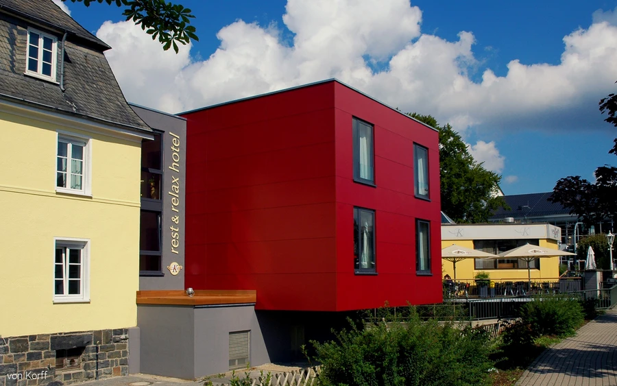 Au´ßenansicht des rest & relax Hotel von Korff in Meschede
