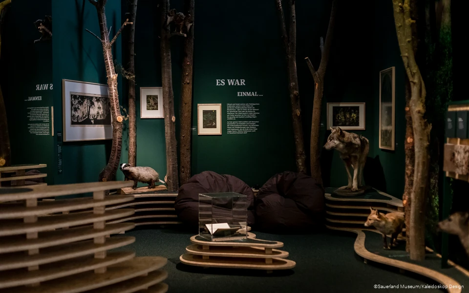 Nicht nur Kinder sind von der Inszenierung des Märchenwalds fasziniert