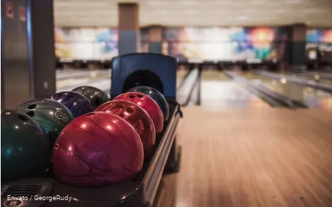 bowling_envato_georgerudy.jpg