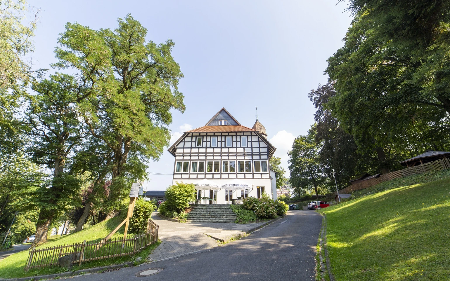 Zufahrt zum SGV-Jugendhof Arnsberg