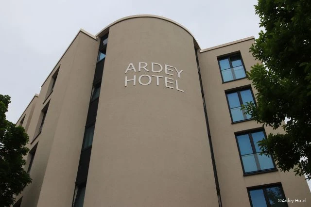 Ansicht des Ardey Hotels in Witten