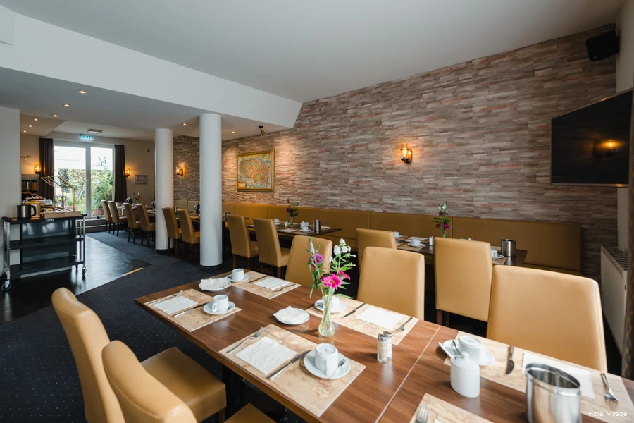 Hotel Mirage_neu_Fr&uuml;hst&uuml;ck