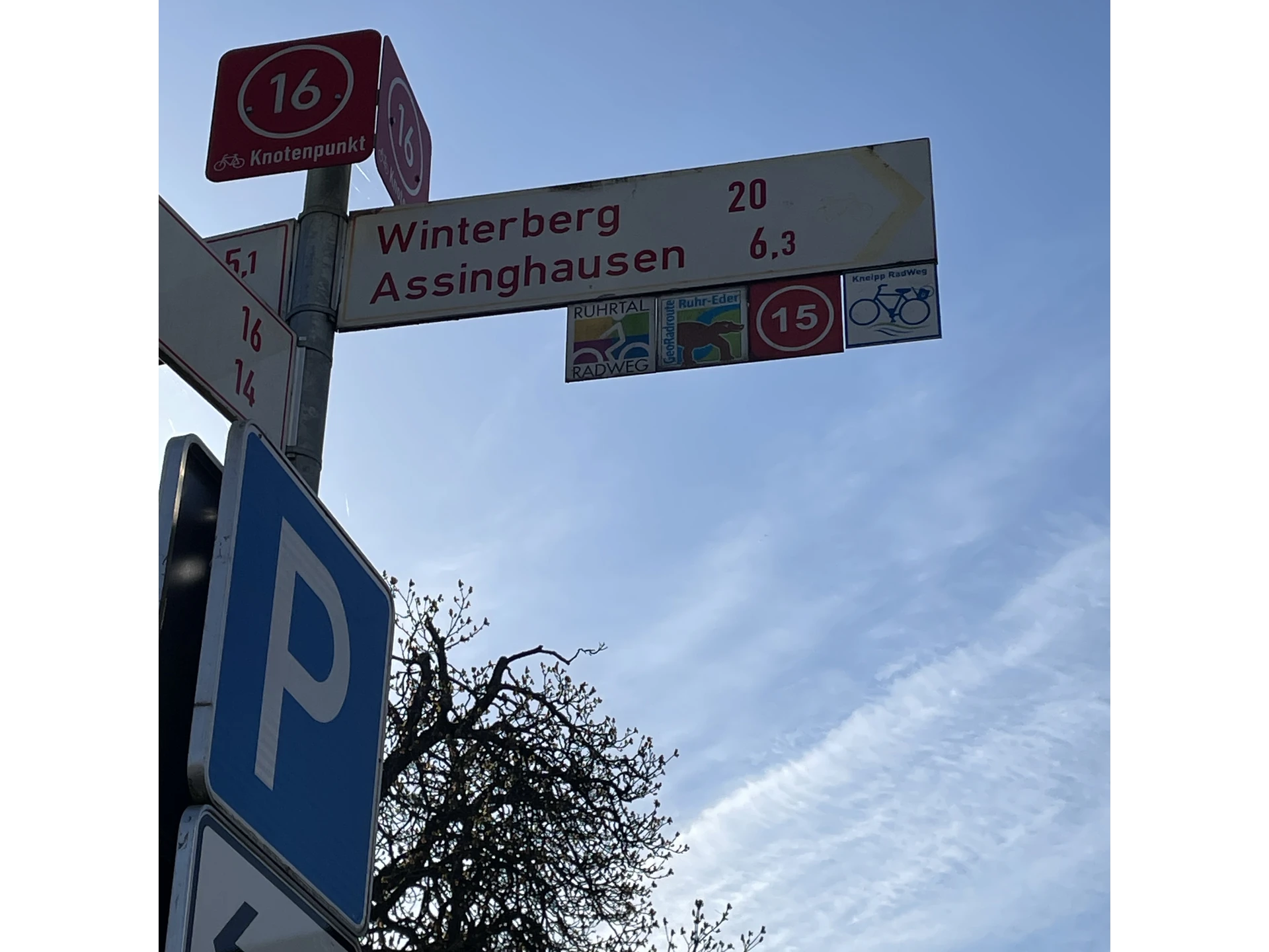 02_Beschilderungskataster_Wegweiser-Winterberg-Assinghausen_490476.jpeg