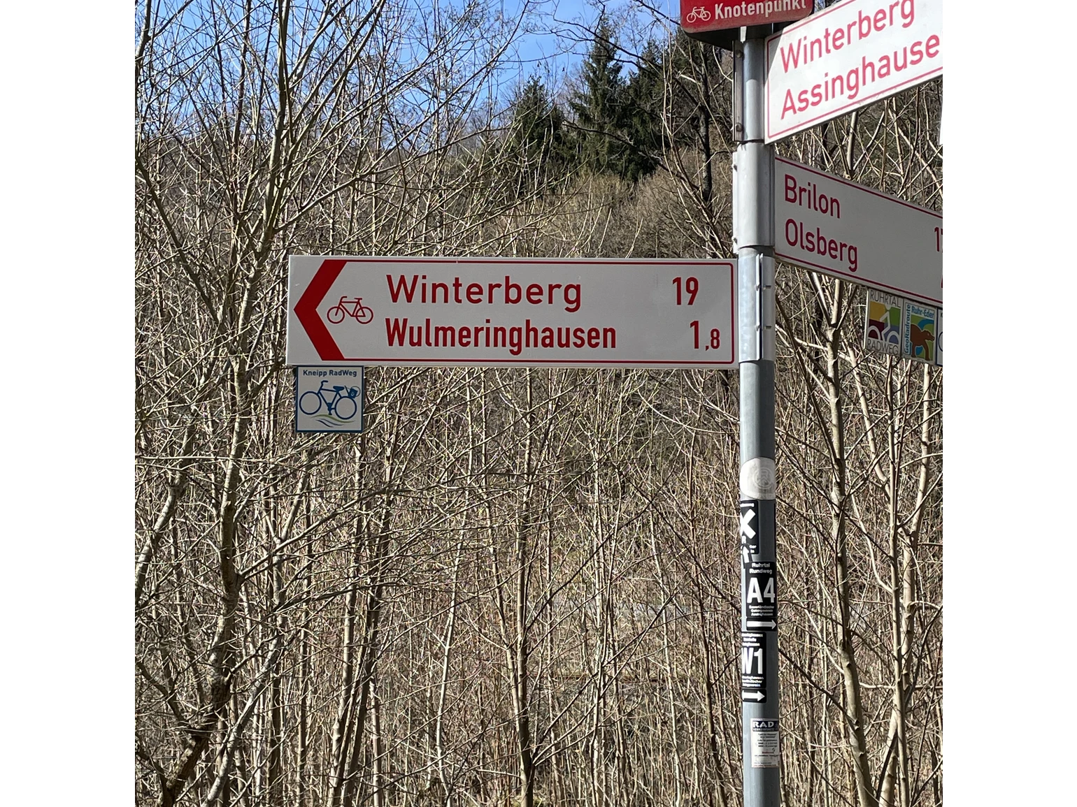 50_Beschilderungskataster_Wegweiser-Winterberg-Wulmeringhausen_493917.jpeg