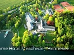 Das Welcome Hotel Meschede / Hennesee von oben