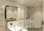 Badezimmer einer Ferienwohnung des Haus Oveney in Bochum