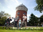 Familie vor Camera Obscura in Mülheim