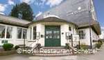 Außenansicht des Hotels Restaurant Schettel in Olsberg