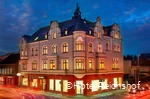 Außenansicht des Hotels Reichshof in Schwerte am Abend